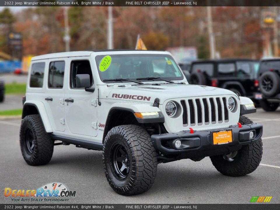Front 3/4 View of 2022 Jeep Wrangler Unlimited Rubicon 4x4 Photo #16