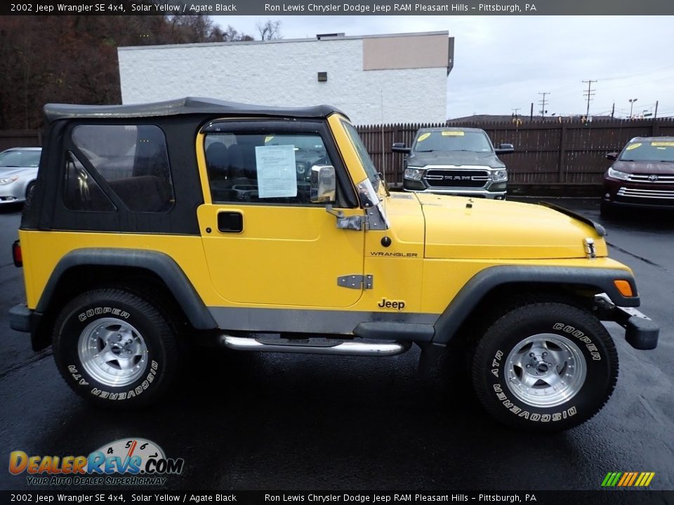 2002 Jeep Wrangler SE 4x4 Solar Yellow / Agate Black Photo #8