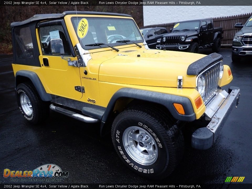 2002 Jeep Wrangler SE 4x4 Solar Yellow / Agate Black Photo #9