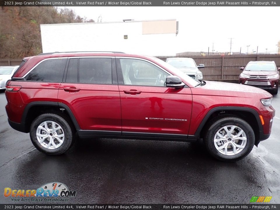 2023 Jeep Grand Cherokee Limited 4x4 Velvet Red Pearl / Wicker Beige/Global Black Photo #7