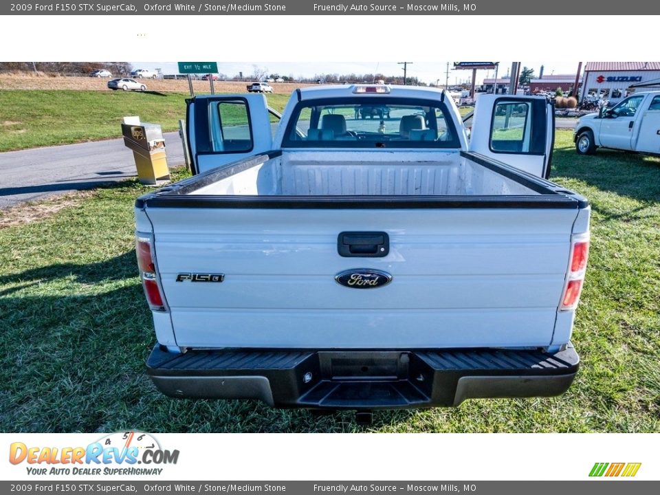 2009 Ford F150 STX SuperCab Oxford White / Stone/Medium Stone Photo #20