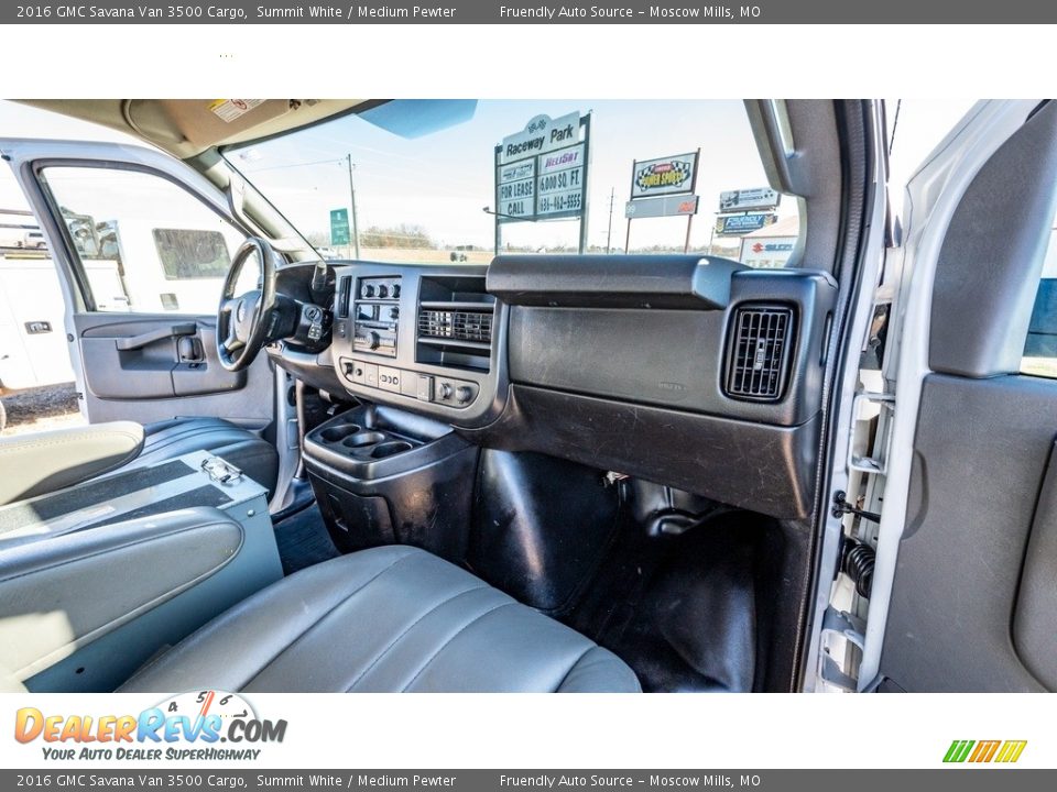 Front Seat of 2016 GMC Savana Van 3500 Cargo Photo #24