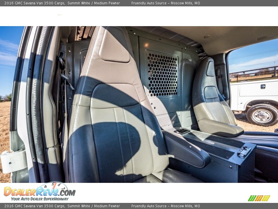 2016 GMC Savana Van 3500 Cargo Summit White / Medium Pewter Photo #26