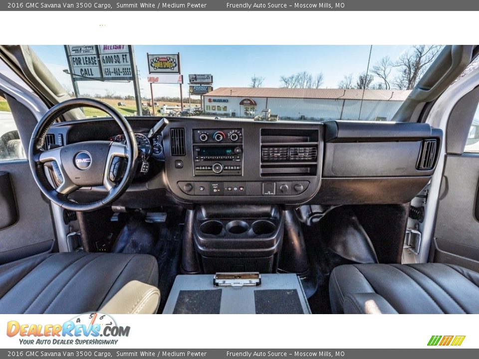 Medium Pewter Interior - 2016 GMC Savana Van 3500 Cargo Photo #27