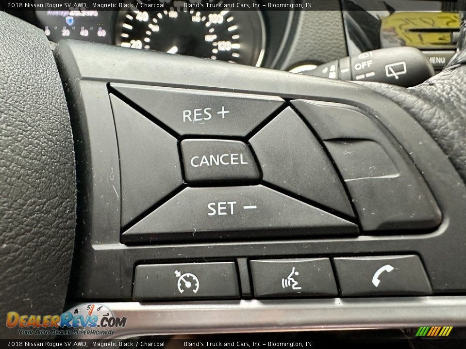 2018 Nissan Rogue SV AWD Steering Wheel Photo #12