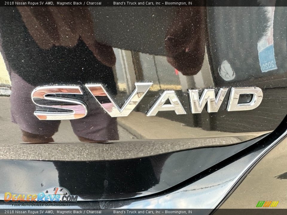 2018 Nissan Rogue SV AWD Logo Photo #32