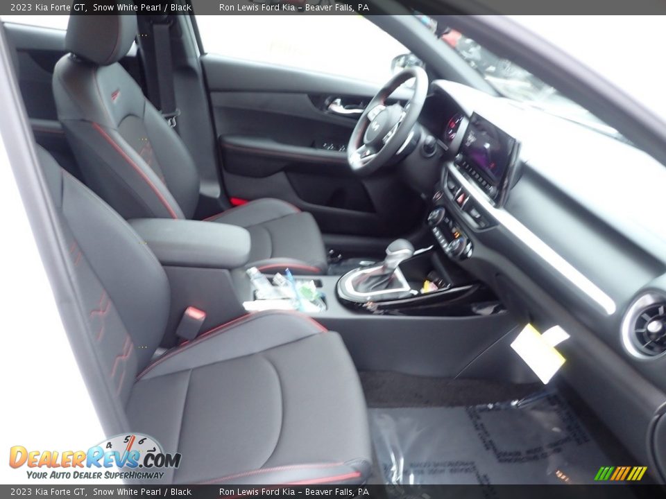 2023 Kia Forte GT Snow White Pearl / Black Photo #11