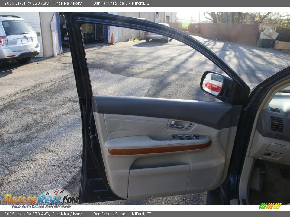 2006 Lexus RX 330 AWD Flint Mica / Ivory Photo #9