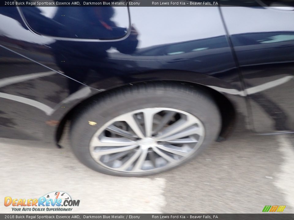 2018 Buick Regal Sportback Essence AWD Darkmoon Blue Metallic / Ebony Photo #5