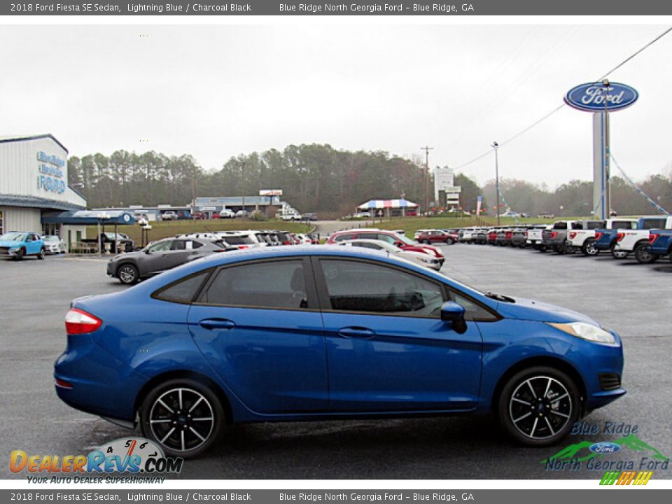 2018 Ford Fiesta SE Sedan Lightning Blue / Charcoal Black Photo #6