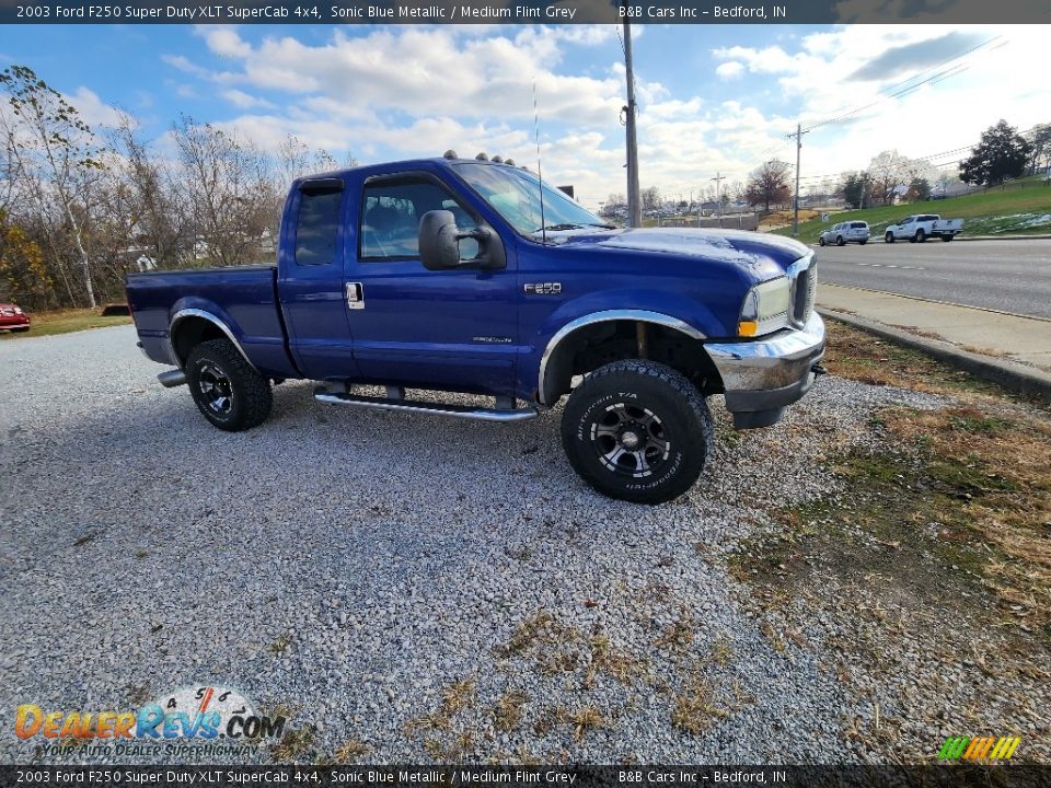 2003 Ford F250 Super Duty XLT SuperCab 4x4 Sonic Blue Metallic / Medium Flint Grey Photo #13