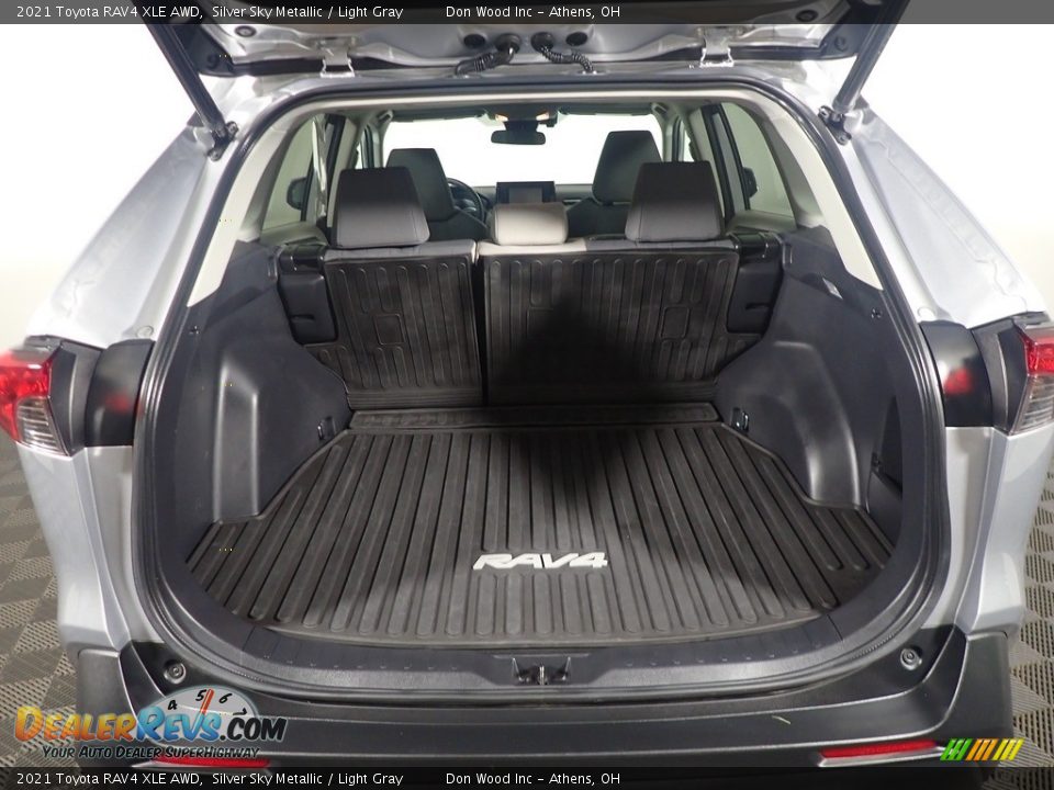 2021 Toyota RAV4 XLE AWD Silver Sky Metallic / Light Gray Photo #15