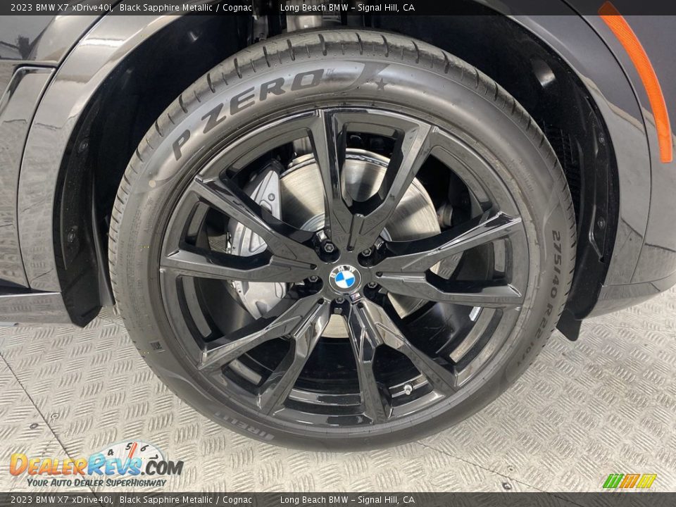 2023 BMW X7 xDrive40i Wheel Photo #3