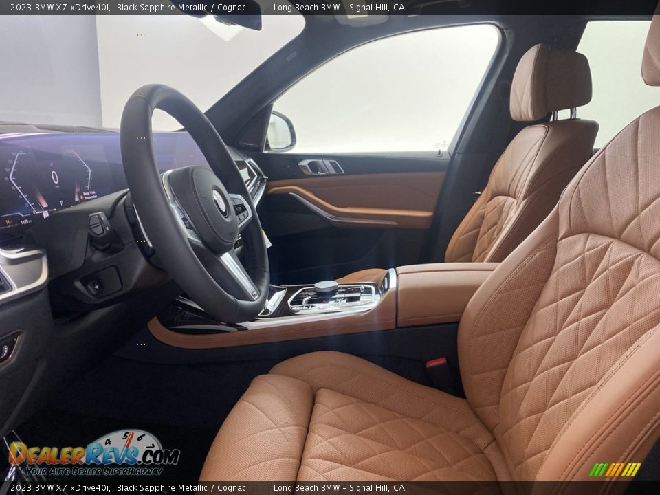Front Seat of 2023 BMW X7 xDrive40i Photo #13