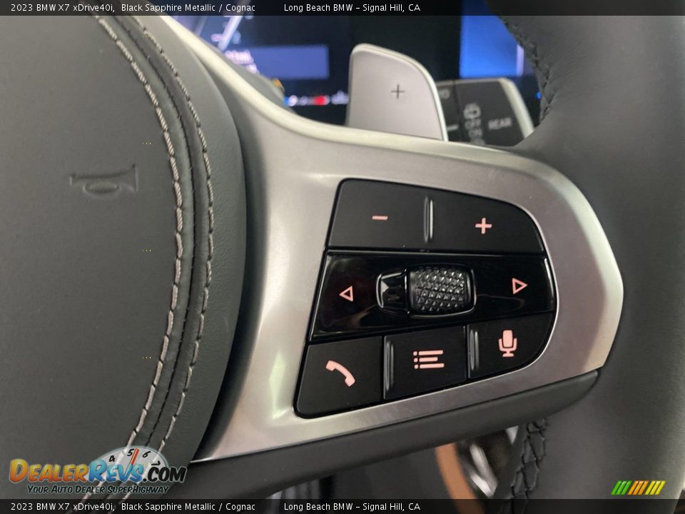 2023 BMW X7 xDrive40i Steering Wheel Photo #16