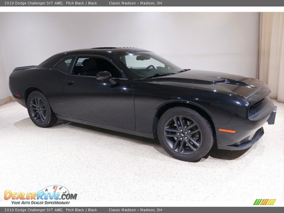 2019 Dodge Challenger SXT AWD Pitch Black / Black Photo #1