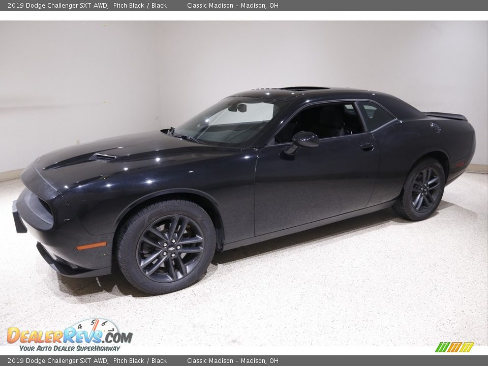 2019 Dodge Challenger SXT AWD Pitch Black / Black Photo #3