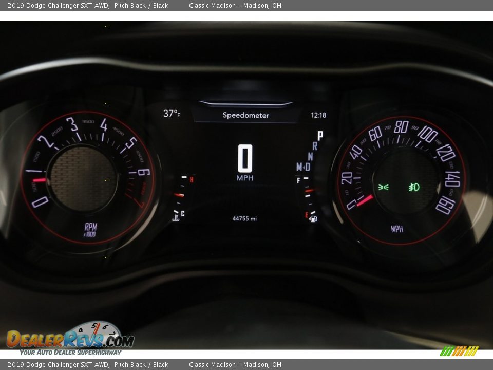 2019 Dodge Challenger SXT AWD Pitch Black / Black Photo #8