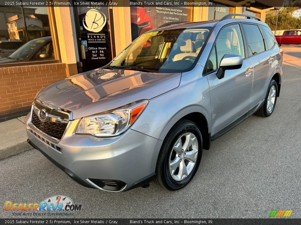 2015 Subaru Forester 2.5i Premium Ice Silver Metallic / Gray Photo #2