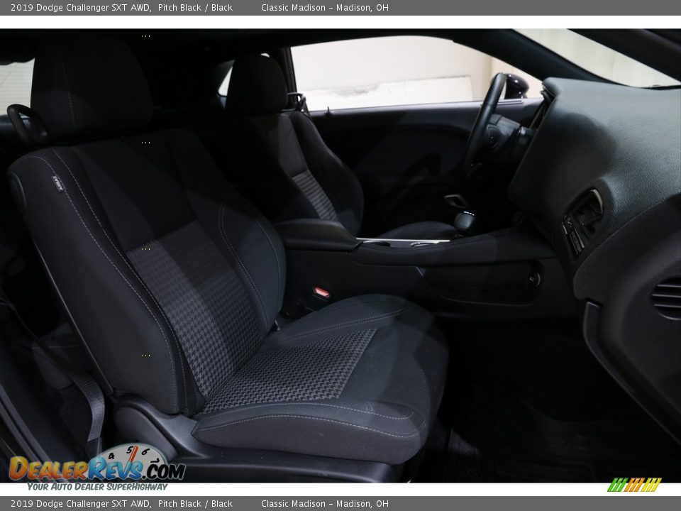 2019 Dodge Challenger SXT AWD Pitch Black / Black Photo #16