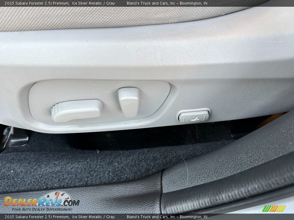2015 Subaru Forester 2.5i Premium Ice Silver Metallic / Gray Photo #6