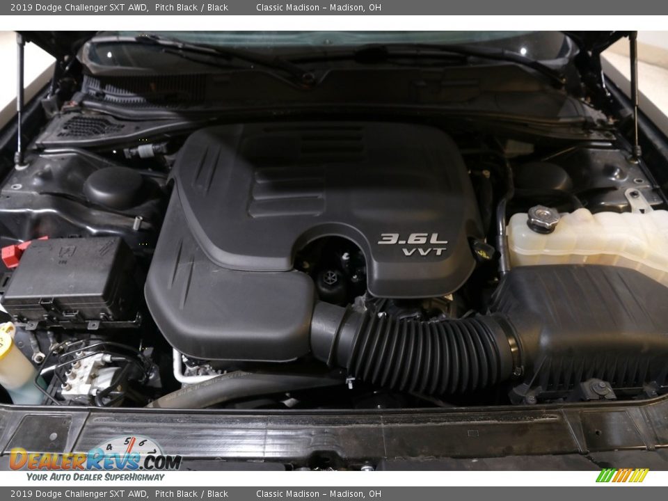 2019 Dodge Challenger SXT AWD Pitch Black / Black Photo #20