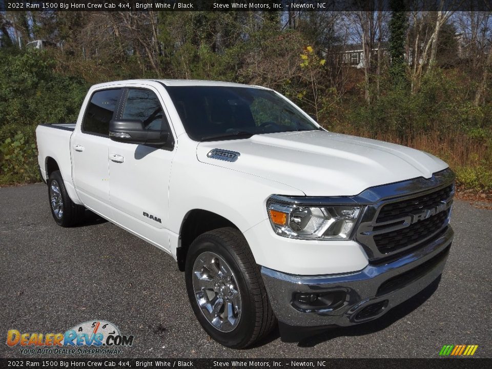 2022 Ram 1500 Big Horn Crew Cab 4x4 Bright White / Black Photo #4