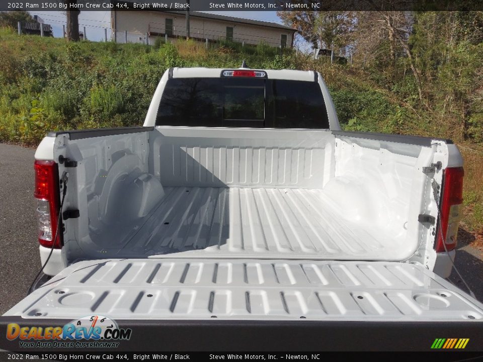 2022 Ram 1500 Big Horn Crew Cab 4x4 Bright White / Black Photo #8