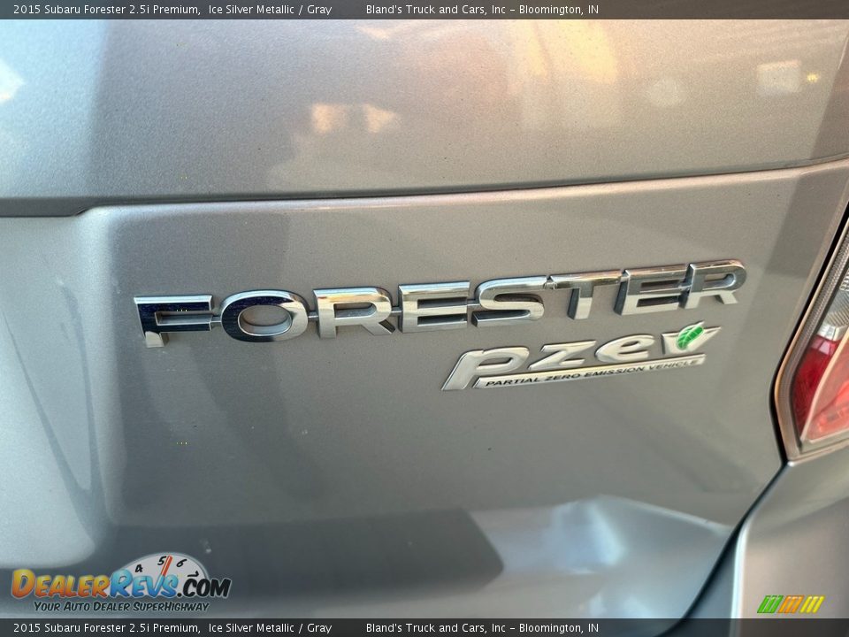 2015 Subaru Forester 2.5i Premium Ice Silver Metallic / Gray Photo #35