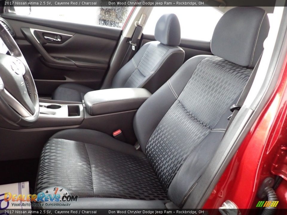 2017 Nissan Altima 2.5 SV Cayenne Red / Charcoal Photo #14