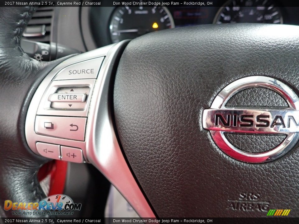 2017 Nissan Altima 2.5 SV Cayenne Red / Charcoal Photo #16