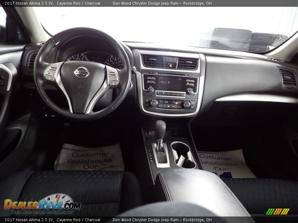 2017 Nissan Altima 2.5 SV Cayenne Red / Charcoal Photo #24