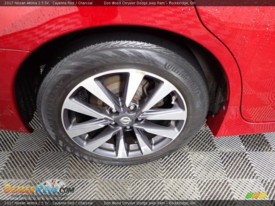 2017 Nissan Altima 2.5 SV Cayenne Red / Charcoal Photo #29