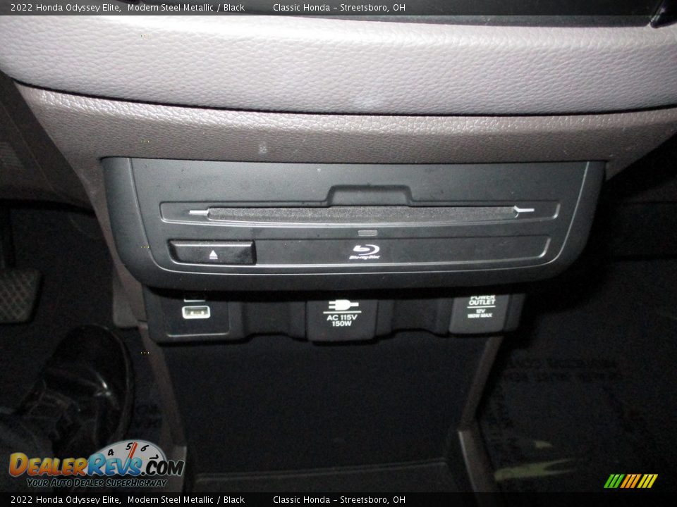 2022 Honda Odyssey Elite Modern Steel Metallic / Black Photo #35