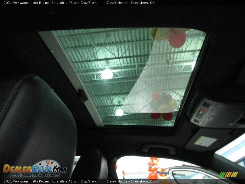 2021 Volkswagen Jetta R-Line Pure White / Storm Gray/Black Photo #18