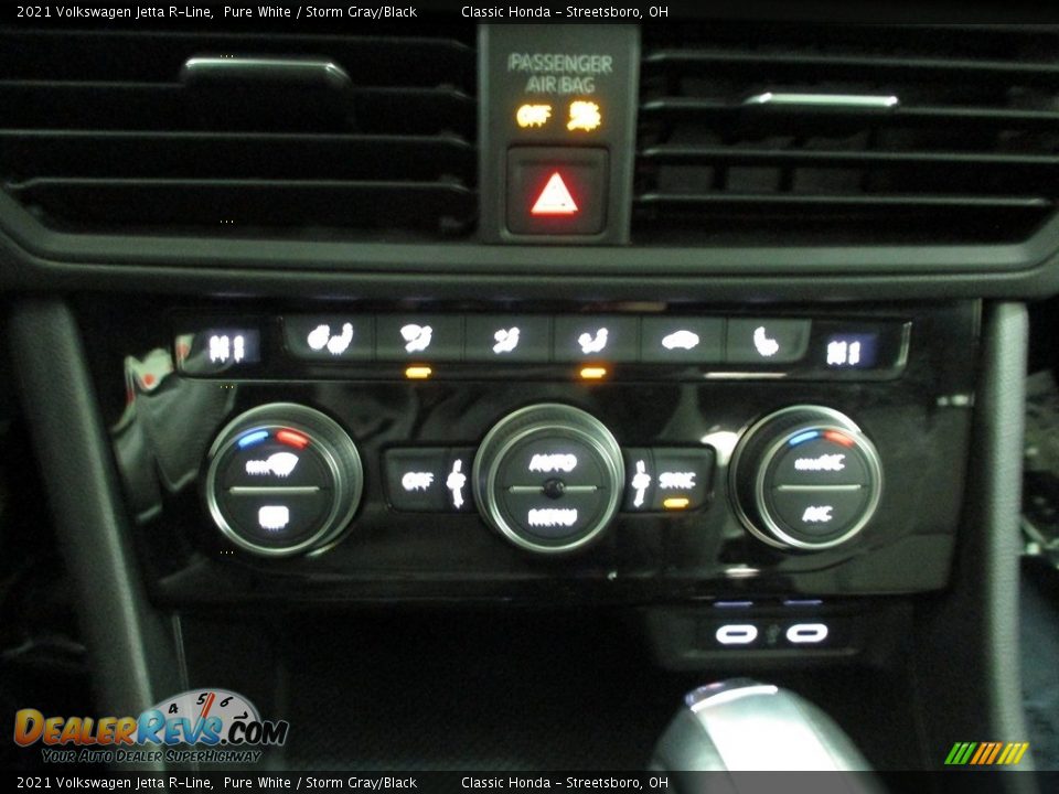 2021 Volkswagen Jetta R-Line Pure White / Storm Gray/Black Photo #35