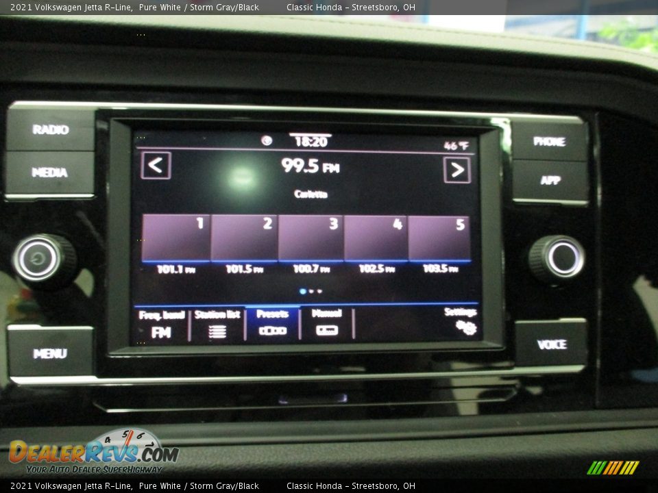 2021 Volkswagen Jetta R-Line Pure White / Storm Gray/Black Photo #36