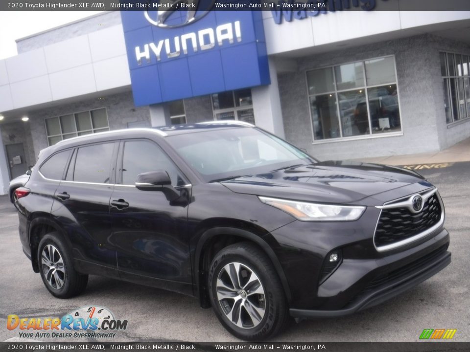 2020 Toyota Highlander XLE AWD Midnight Black Metallic / Black Photo #1