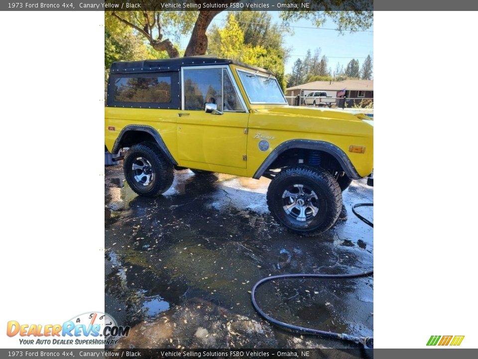 1973 Ford Bronco 4x4 Canary Yellow / Black Photo #2