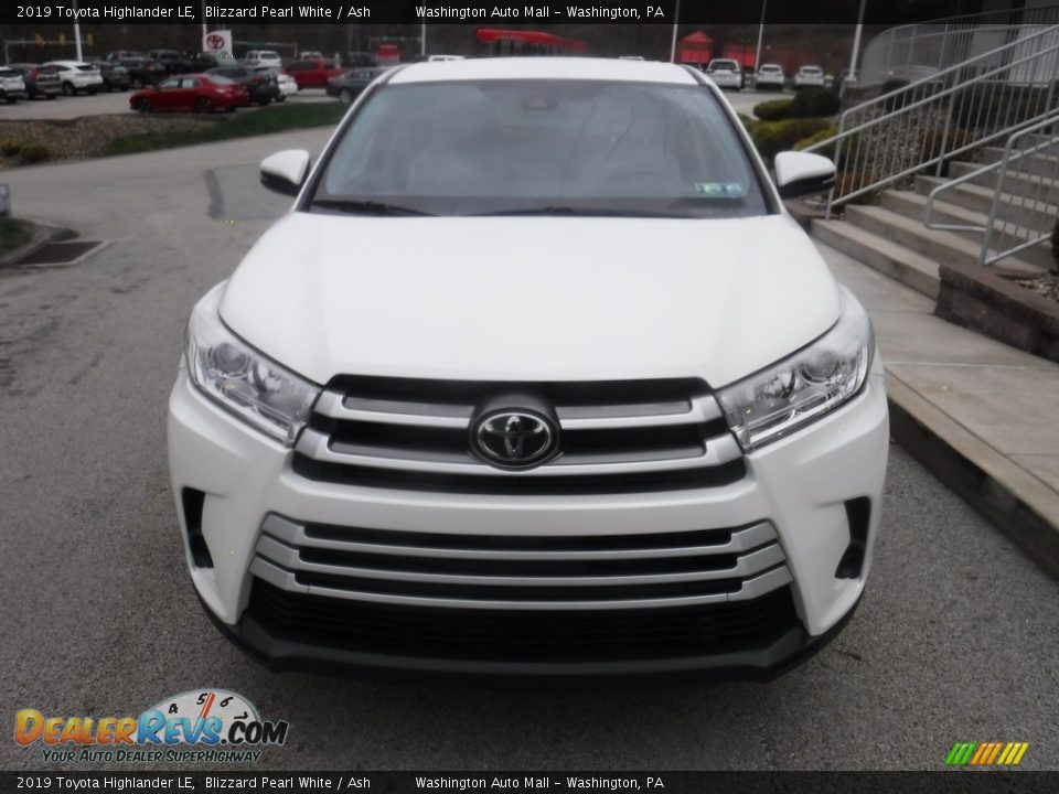 2019 Toyota Highlander LE Blizzard Pearl White / Ash Photo #9