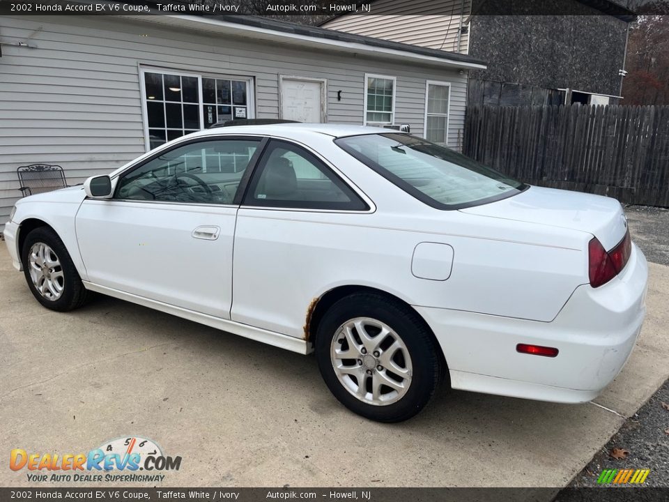 2002 Honda Accord EX V6 Coupe Taffeta White / Ivory Photo #5