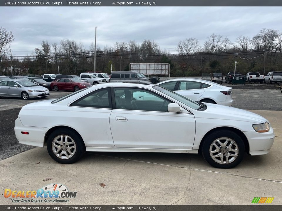 2002 Honda Accord EX V6 Coupe Taffeta White / Ivory Photo #10