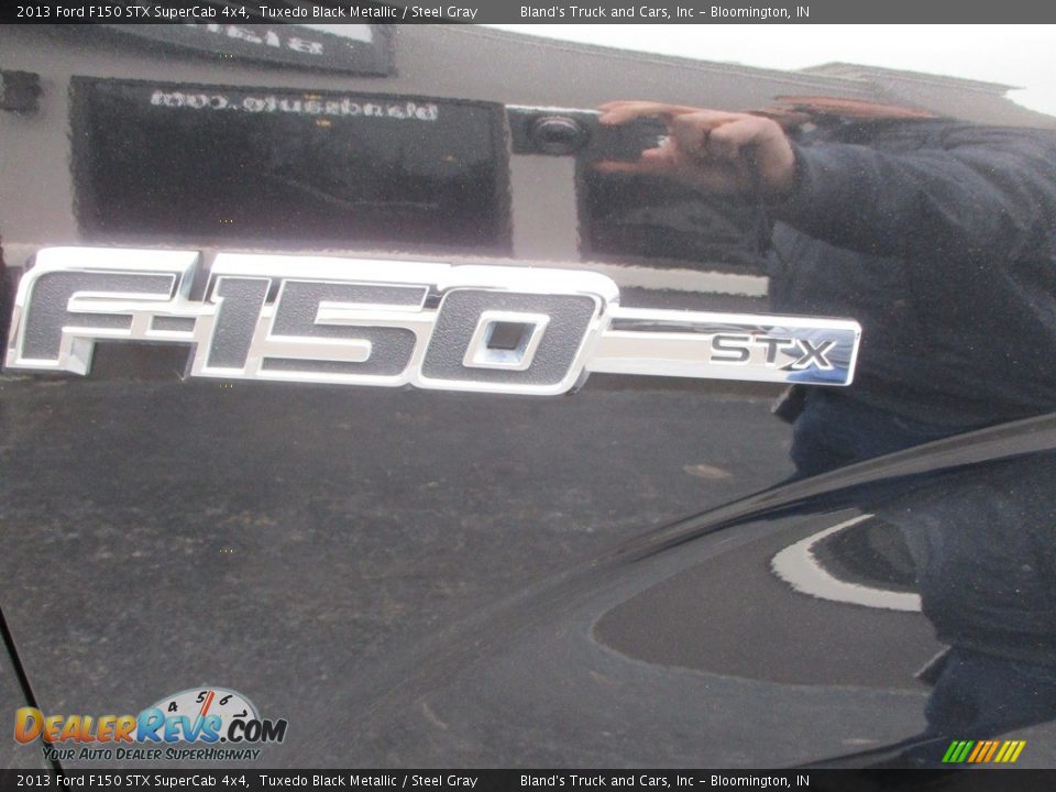 2013 Ford F150 STX SuperCab 4x4 Tuxedo Black Metallic / Steel Gray Photo #27