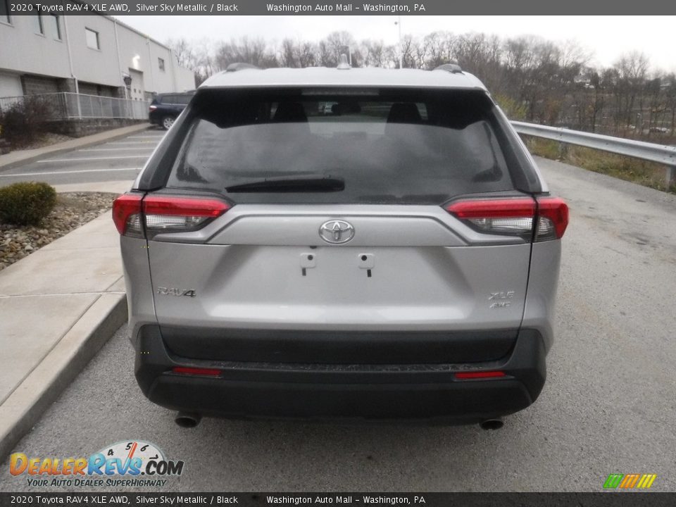 2020 Toyota RAV4 XLE AWD Silver Sky Metallic / Black Photo #16