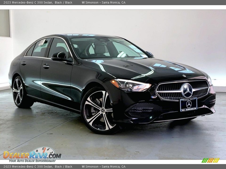 Front 3/4 View of 2023 Mercedes-Benz C 300 Sedan Photo #12