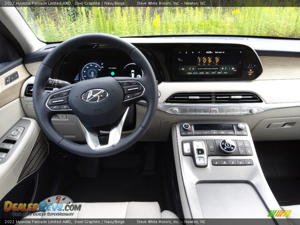 Dashboard of 2022 Hyundai Palisade Limited AWD Photo #22