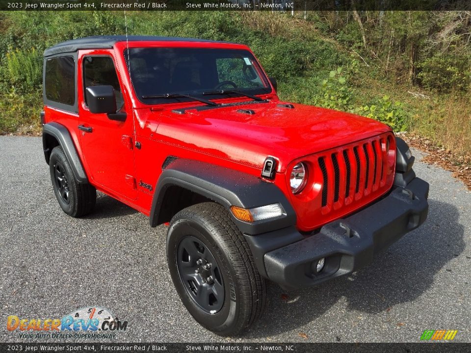 Front 3/4 View of 2023 Jeep Wrangler Sport 4x4 Photo #4