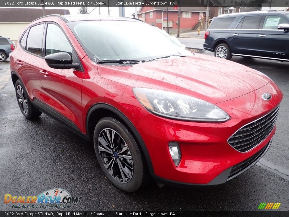 Front 3/4 View of 2022 Ford Escape SEL 4WD Photo #7
