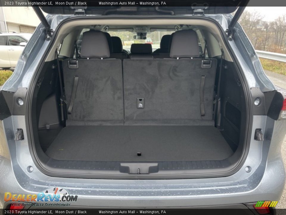 2023 Toyota Highlander LE Trunk Photo #25