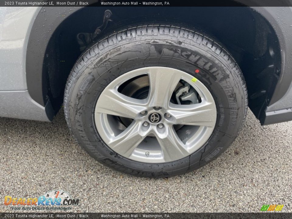 2023 Toyota Highlander LE Wheel Photo #29